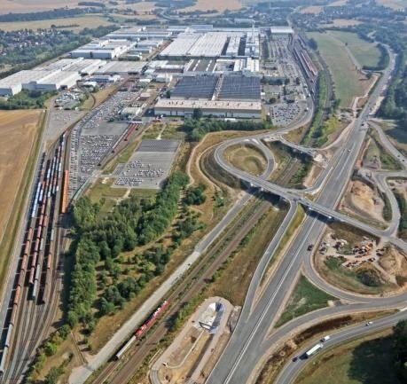 Germania Casa P+1+m cu 505 mp Teren, oras mare, toate facilitatile